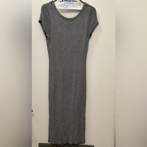 Zara Knit Black/White, Size M - EUC